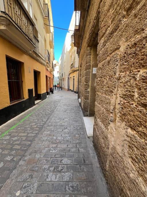 En El Centro Bajo A * Cádis